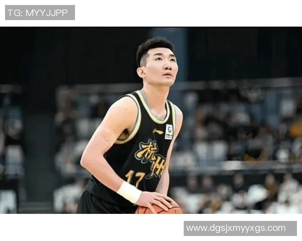 同曦轻视广东山西球迷围堵广厦大巴辽宁面临考验赵睿膝伤情况堪忧